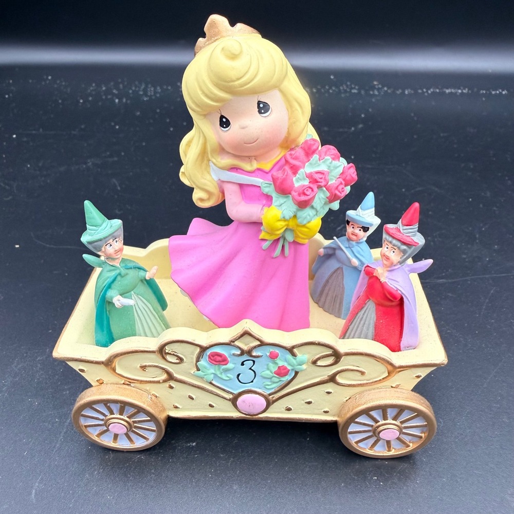 Precious Moments Disney Sleeping Beauty Aurora Birthday Parade Number 3 104405